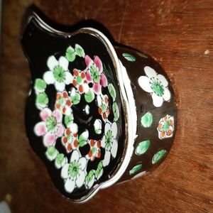 Vintage ceramic tea bag holder